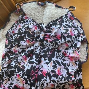 Swimsuits for All Women’s Plus Size Tie Front Underwire Tankini Top